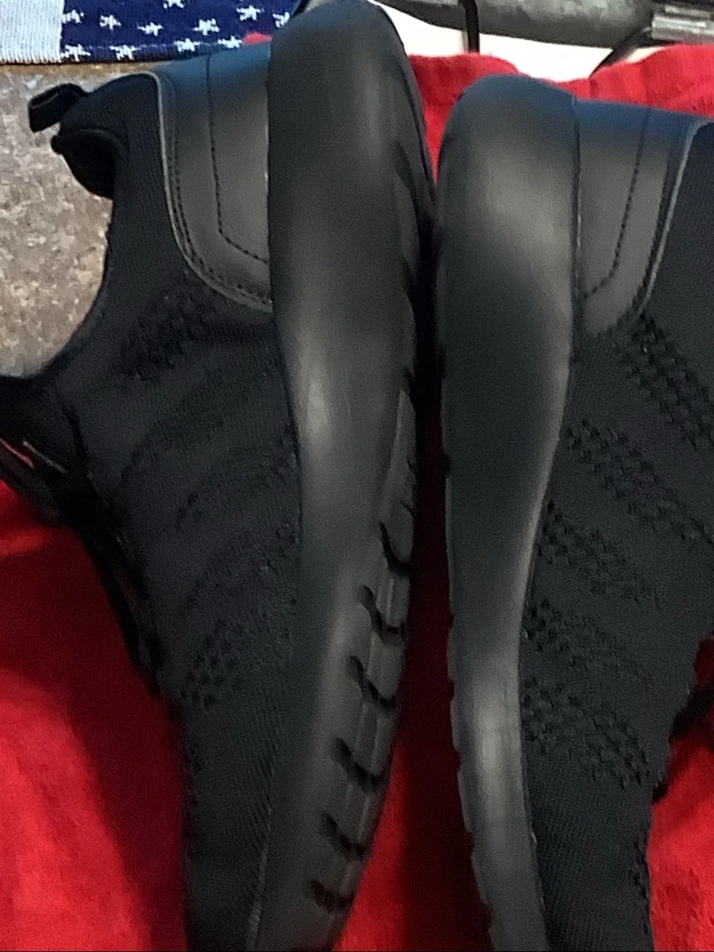 MEN’S BLACK KNIT LACE- UP COMFORT SNEAKERS